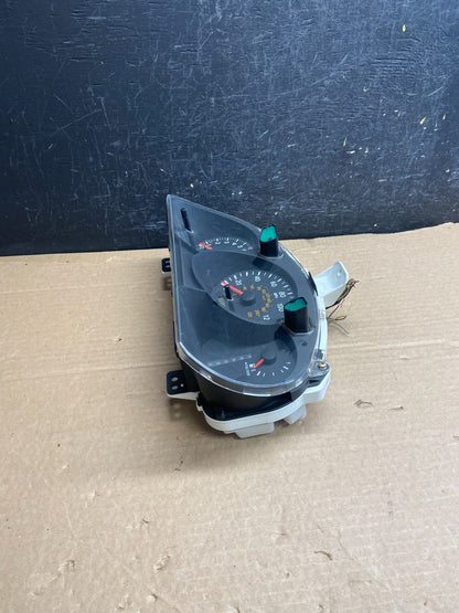 2001 2002 2003 Toyota Highlander Speedometer Insrument Gauge Cluster AF2480 DG3