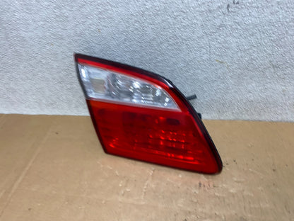 2000-2001 Infiniti i30 Left Driver Lh Side Tail Light Inner Oem V5196 DG1