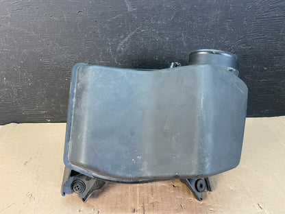 2017-2020 Chrysler Pacifica 3.6L AT FWD Air Intake Cleaner Resonator ad8274 DG0