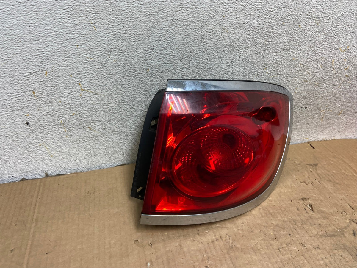 2008-2012 Buick Enclave Right Passenger Rh Tail Light AI8030 LK2