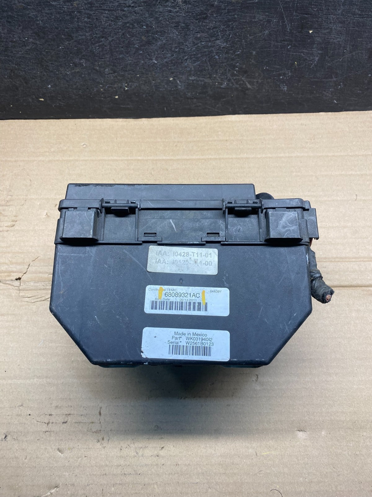 2012 Dodge Durango Grand Cherokee Fusebox Fuse Box Relay Module AH9587 DG2