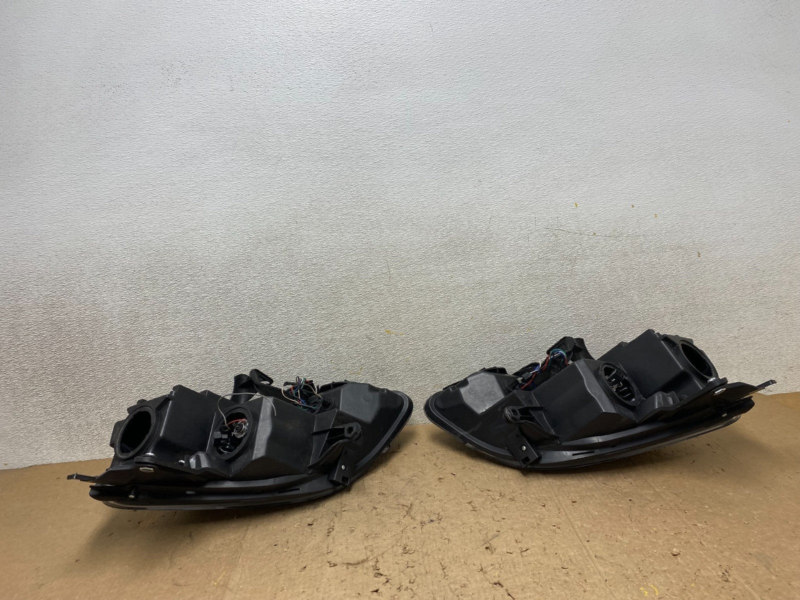 2007 to 2012 Gmc Acadia Halogen Headlights Left+Right Side X2390 DW8