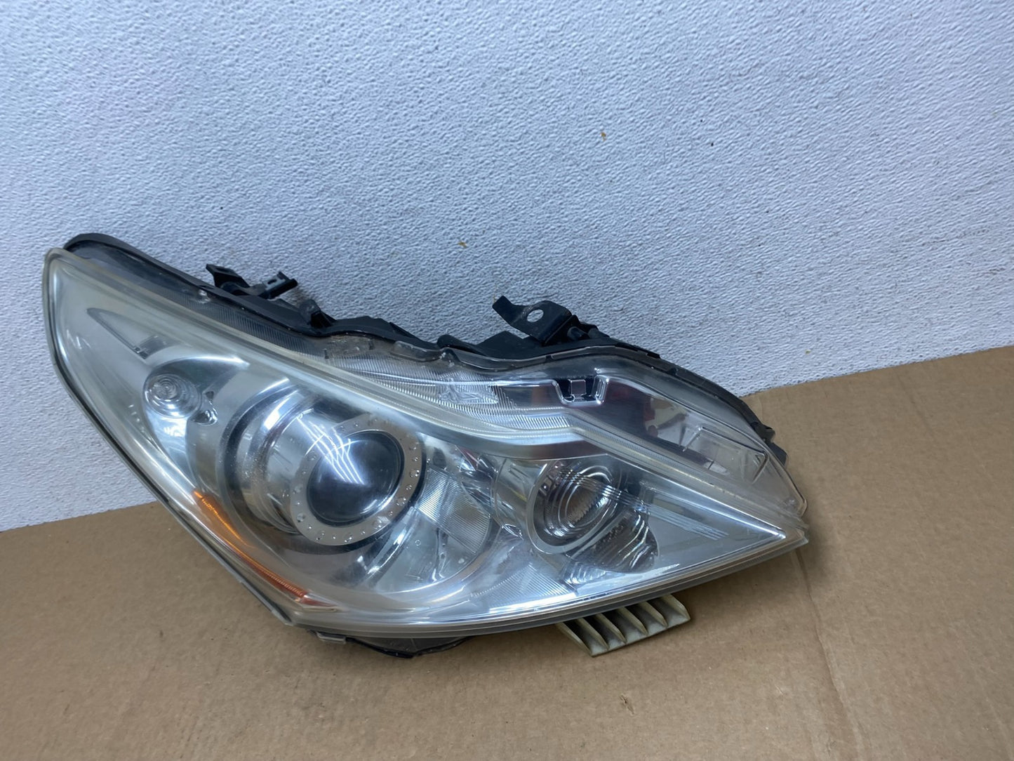 2010-2012 Infiniti G37 Right Passenger Side Xenon HID Headlight AF9494 DW1
