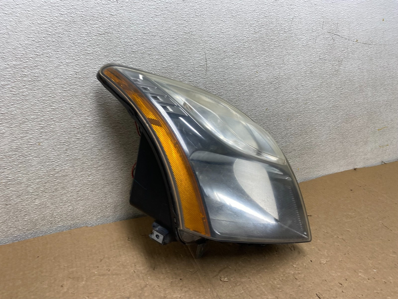 2010 2011 2012 Nissan Sentra Halogen Right Passenger Black Headlight V3242 DW2
