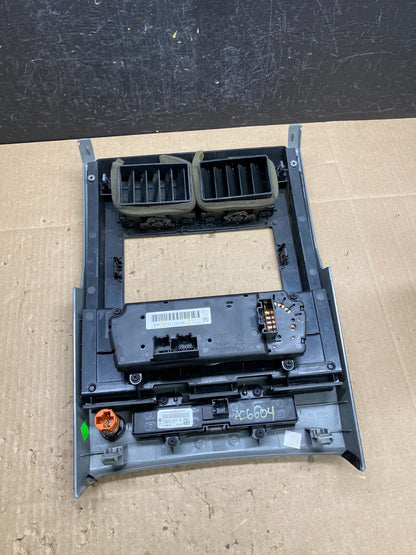 2008 to 2012 Jeep Liberty Dash Climate Temperature Control Radio Bezel AC6604 DG5