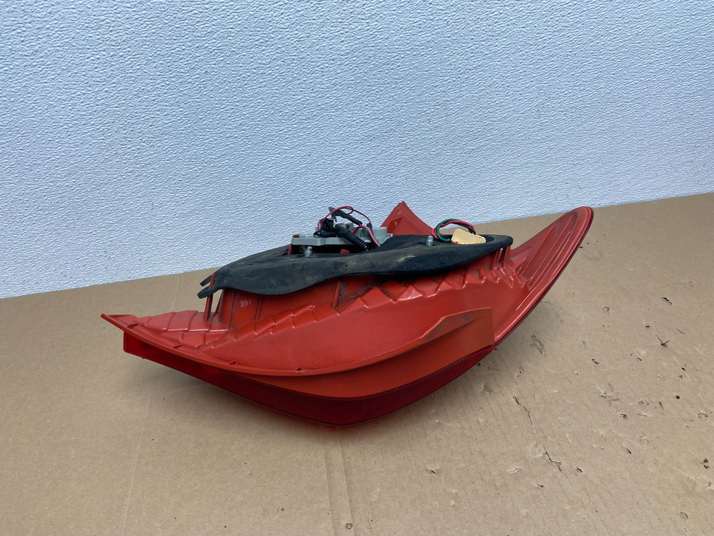 2006 to 2008 Toyota Yaris Hatchback Right Passenger RH Tail Light Oem AB6798 DW5
