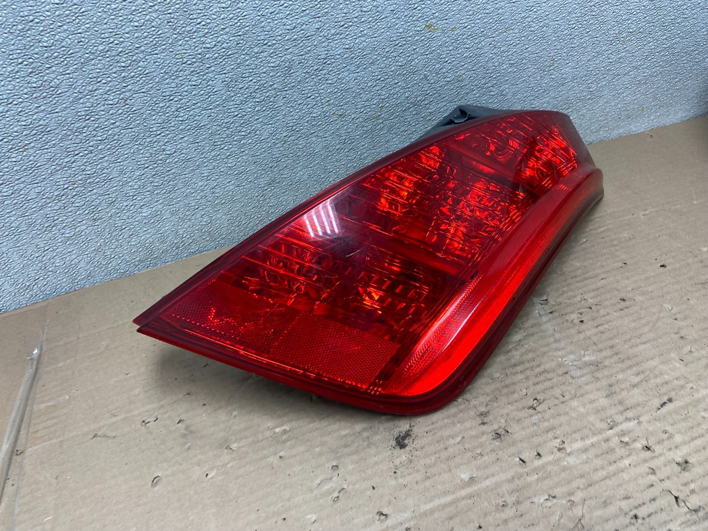 2003 2004 2005 Nissan Murano Right Passenger Rh Side Tail Light Oem AA9394 LK2