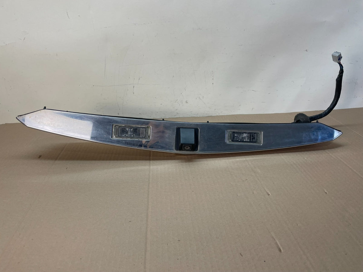 2013 to 2017 Chevrolet Traverse Liftgate Trunk Chrome Molding W/Camera AH6435 DG3