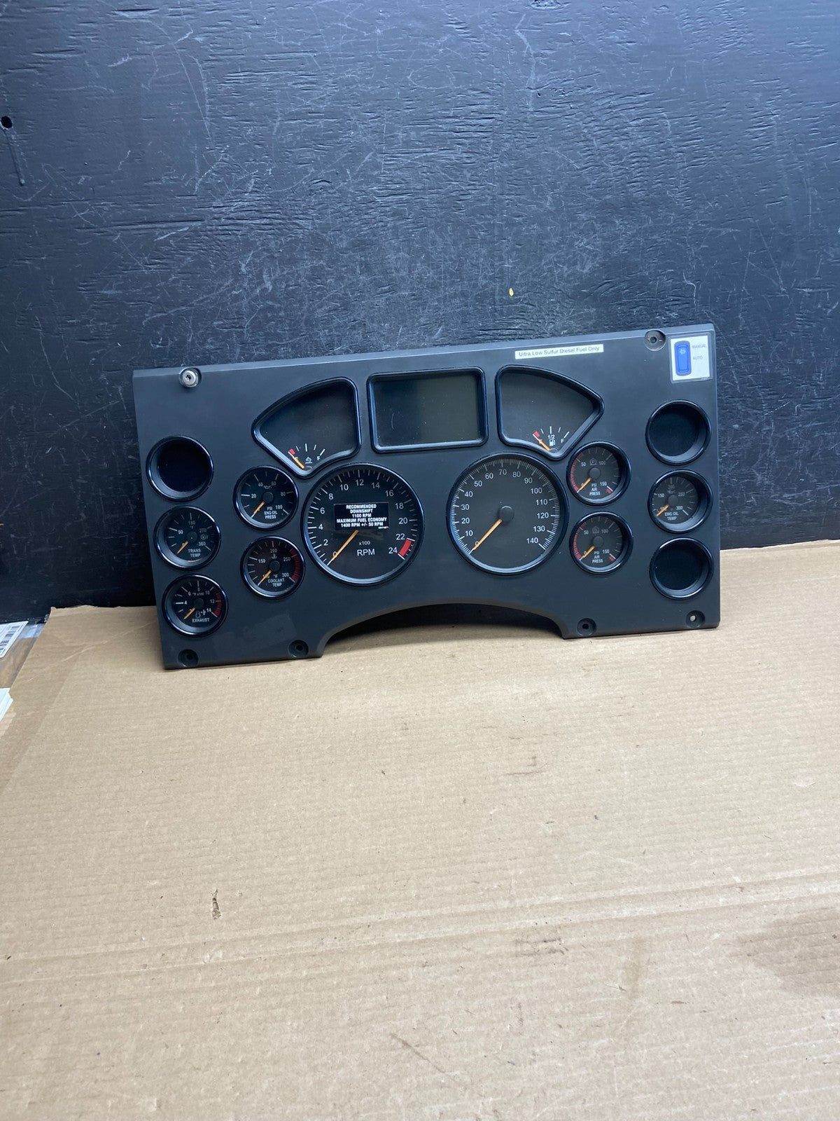 2009 to 2017 Mack CXU613 GU713 Instrument Gauge Cluster A2C53090404 AH13330