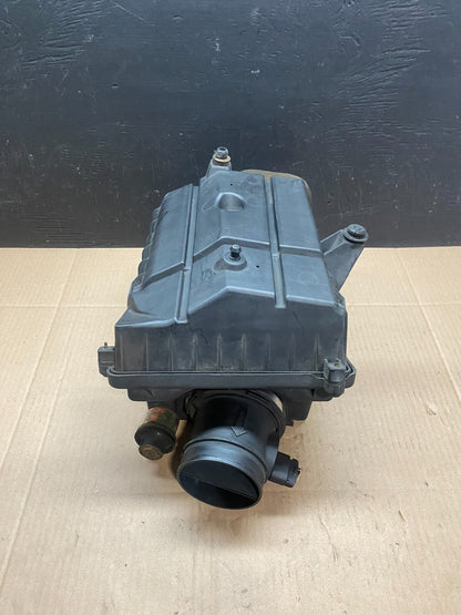 2008 Chevrolet Avalanche 1500 Air Cleaner 5.3L OEM 15908905 E37810