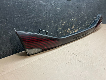 1996 to 1999 Pontiac Bonneville Tail Gate Tail Light Reverse light z8406 DG1