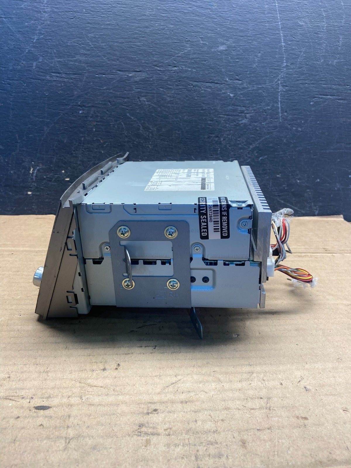 2010 to 2012 Subaru Legacy AM FM CD MP3 Radio Player AE2523 DG1