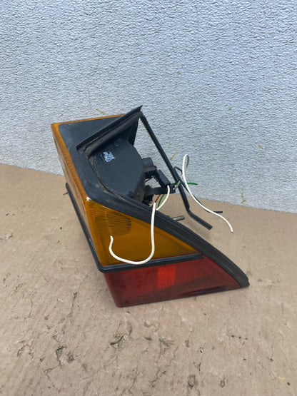 1987 to 1994 Saab 900 Right Passenger RH Side Tail Light R1526 DW1