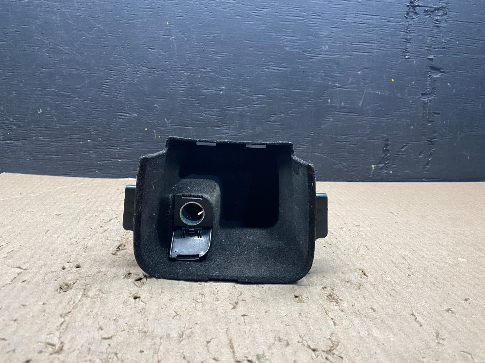 2012 - 2016 Buick Verano Center Console Dash Storage Trim Outlet F9103 DG1 OEM0
