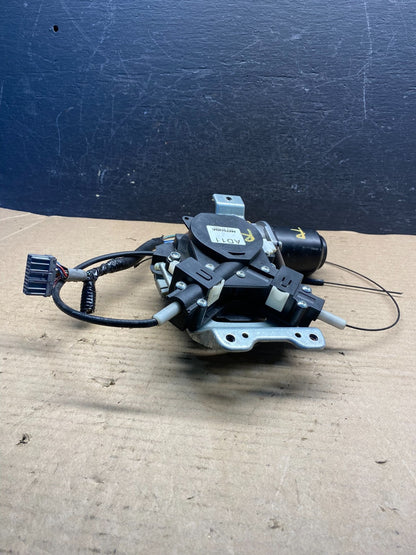 2005 - 2010 Honda Odyssey Rear Right Sliding Door Lock Actuator Motor AE0088 DG2