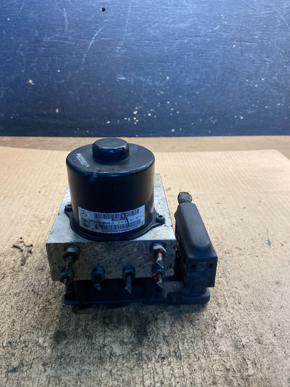 1998 - 2000 Mercedes W163 ML320 ML430ABS Anti Lock Brake Pump Module Z8959 DG3