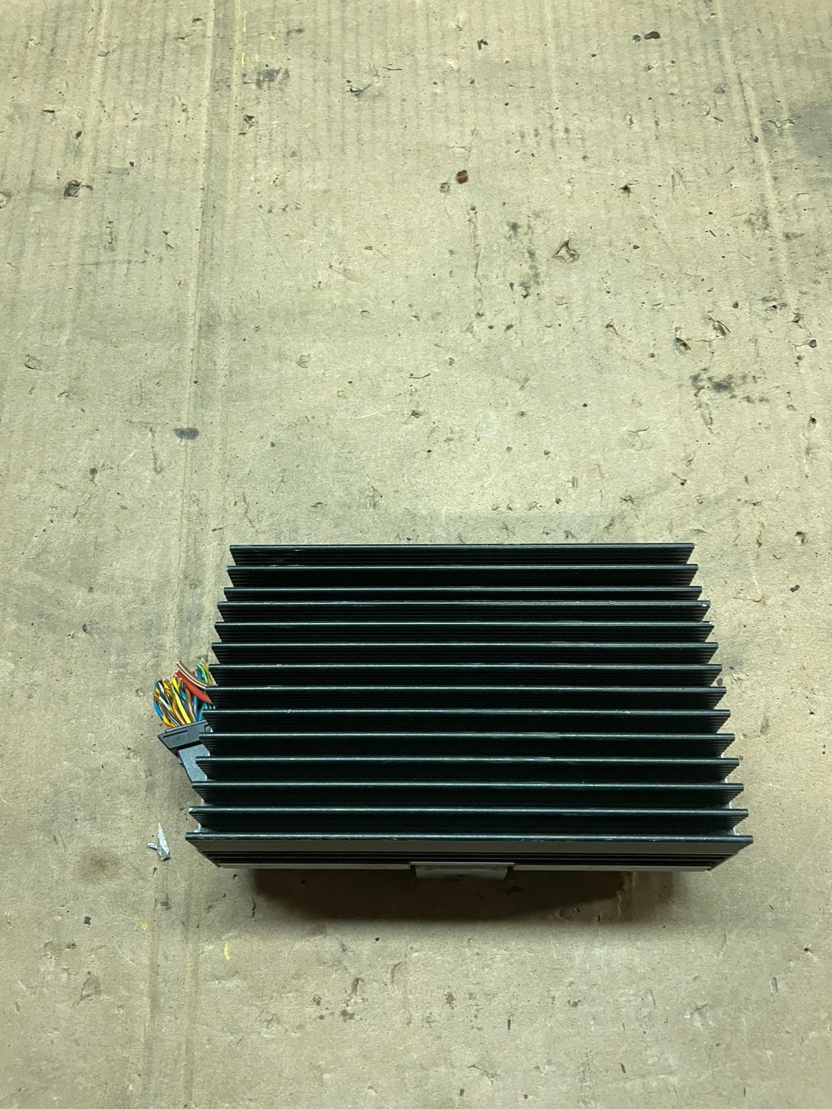 2007-2010 BMW X5 Top HiFi Lear Radio Audio Amplifier Amp OEM w2378 DG0