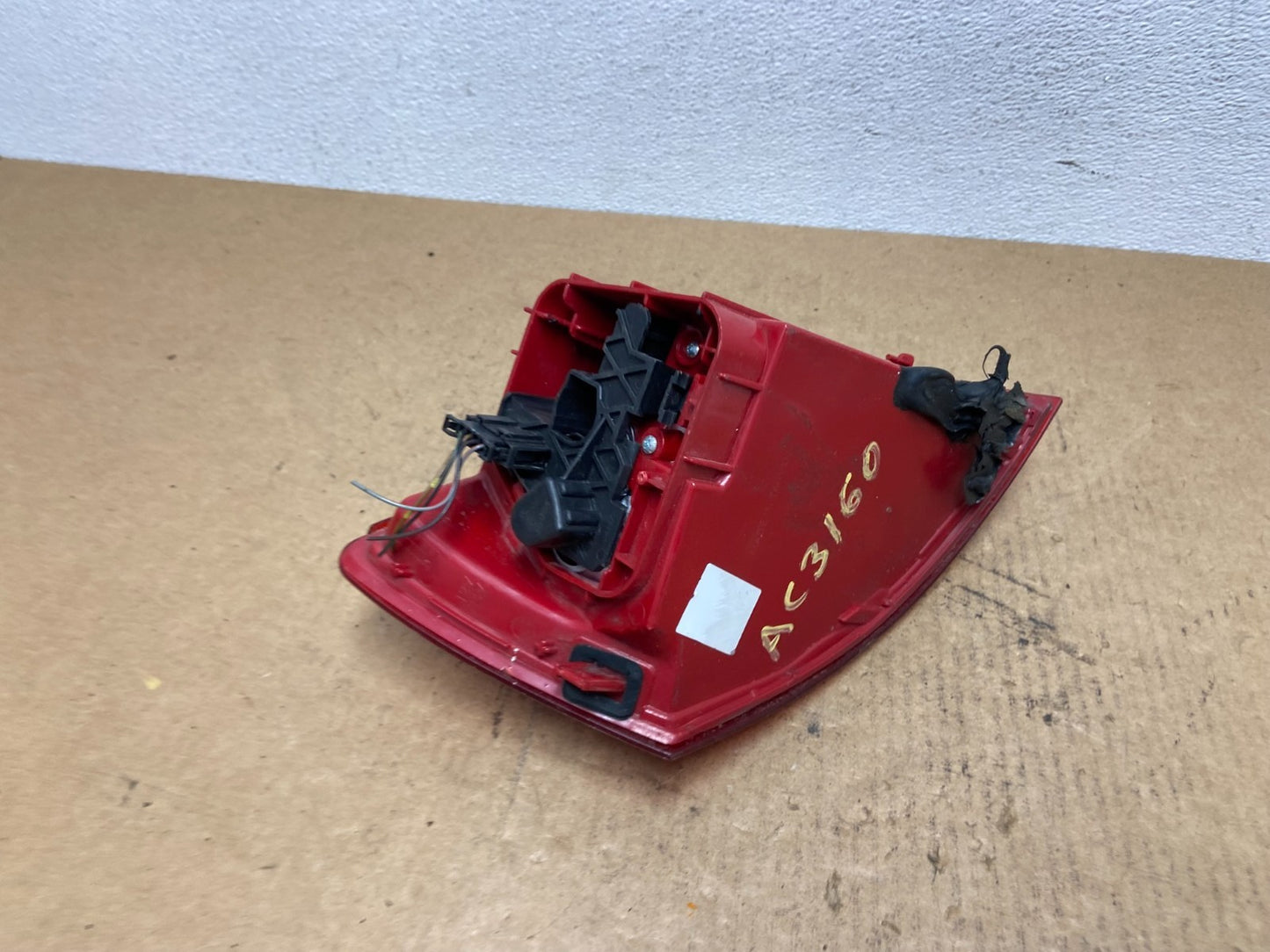 2011 to 2014 Volkswagen Jetta Right Passenger Rh Side Tail Light Oem AC3160 DW4