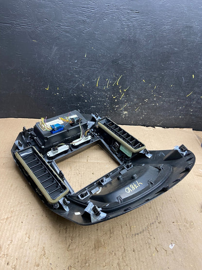 2007 - 2010 Ford Edge Heater Climate Control Radio Control Dash Bezel Y7810 DG6