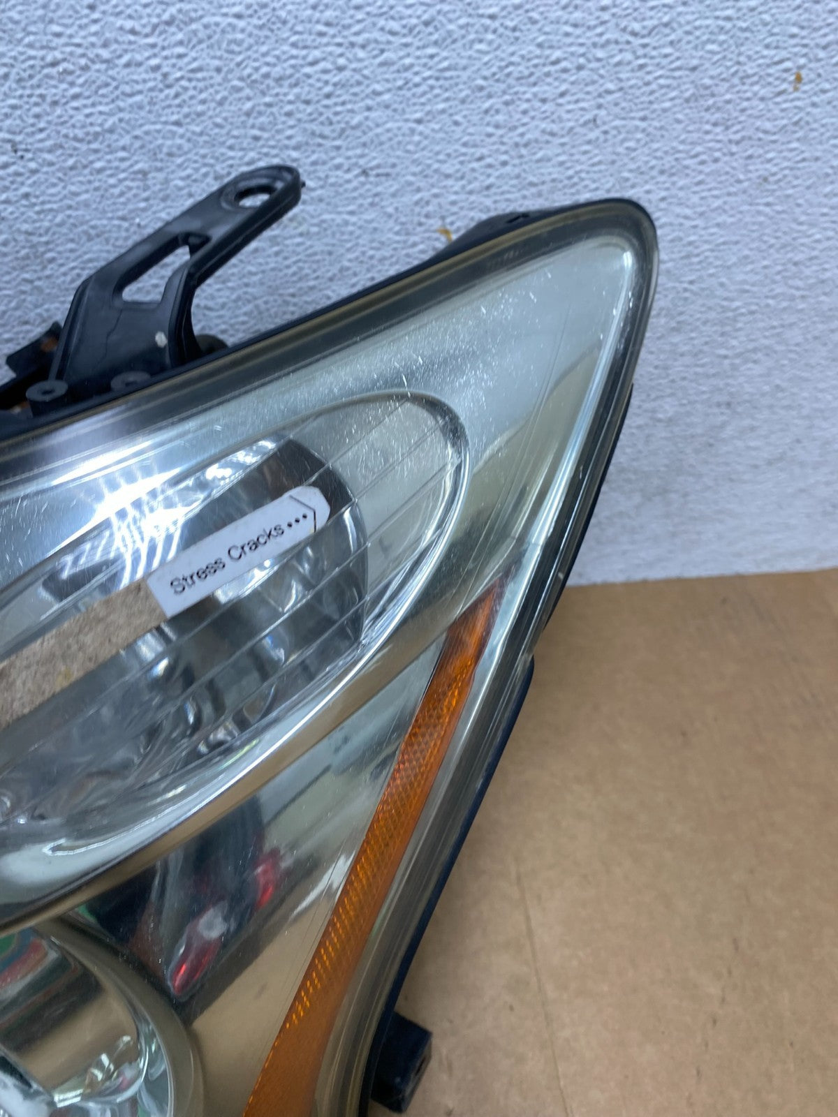 2004 to 2009 Lexus RX330 RX350 Xenon Left Driver Side Headlight AE3213 DW4