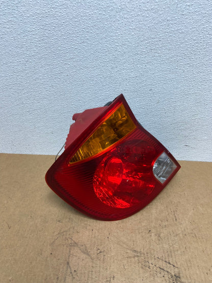 2003 to 2006 Hyundai Accent Hatchback Left Driver LH Tail Light Oem AC29542