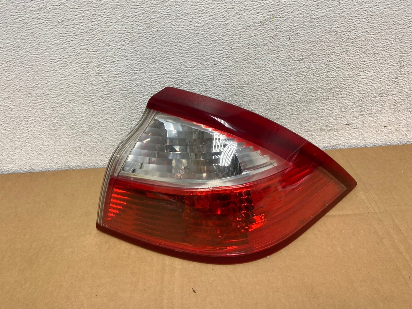 2004 to 2007 Saab 9-3 Convertible Right Passenger Side Tail Light AC7436 LK0
