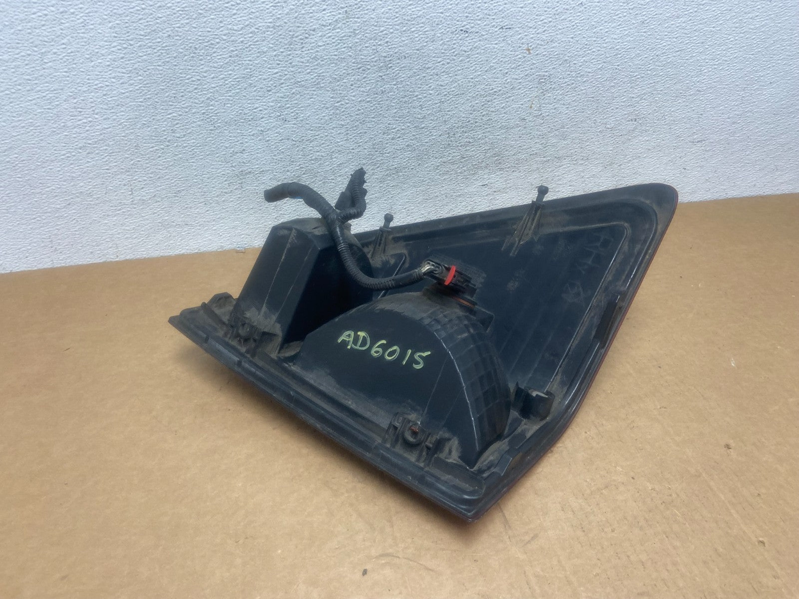 2007 to 2010 Jeep Grand Cherokee Right Passenger Tail Light AD6015 DW5