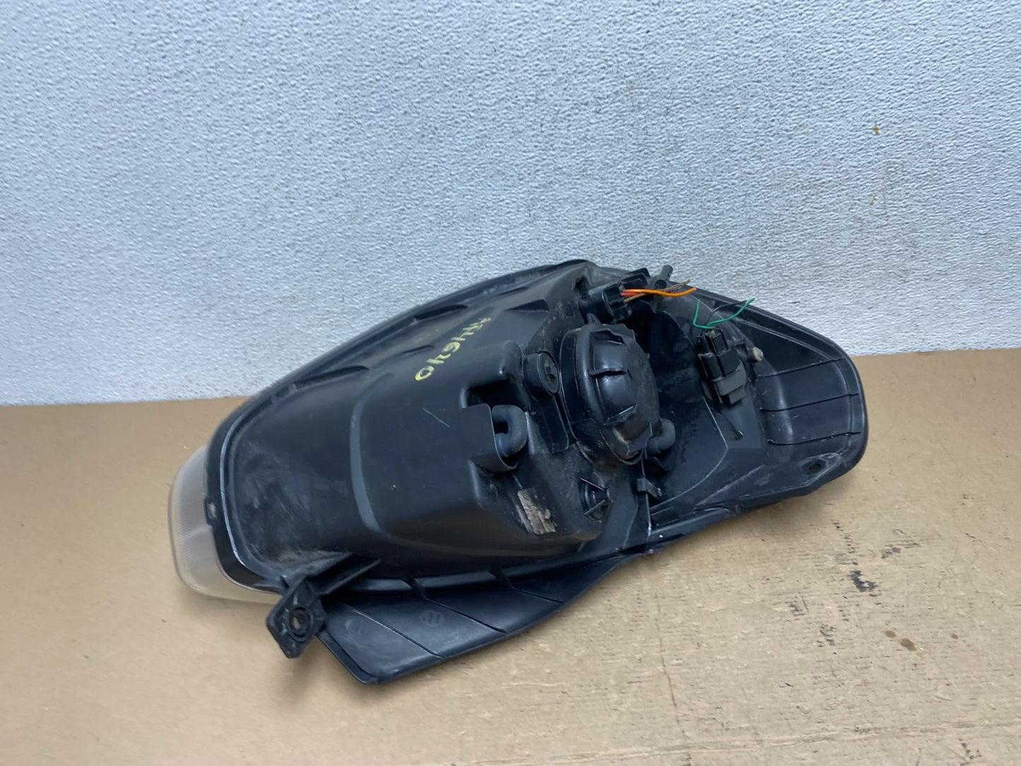 2006 to 2011 Hyundai Accent Sedan Left Driver LH Halogen Headlight AF4640 LK5