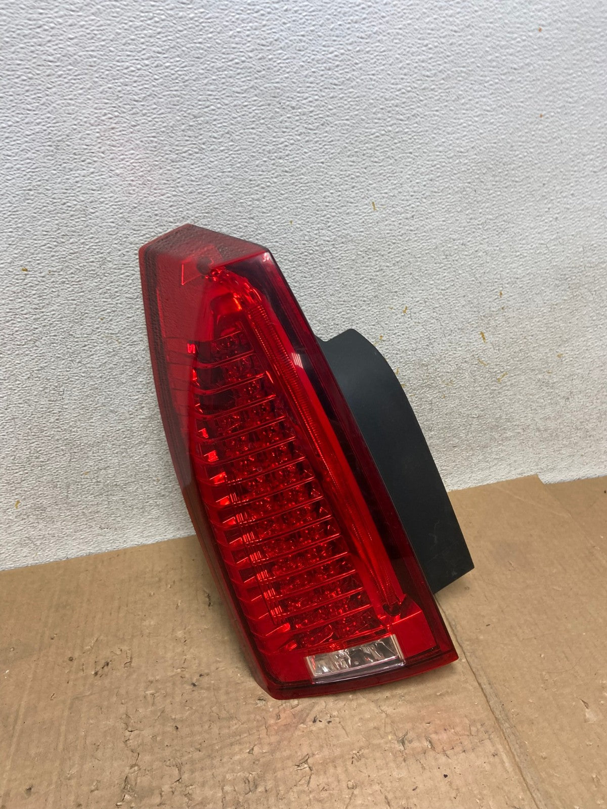 2008 to 2013 Cadillac CTS Left Driver Lh Side Led Side Tail light AI5651 LK2