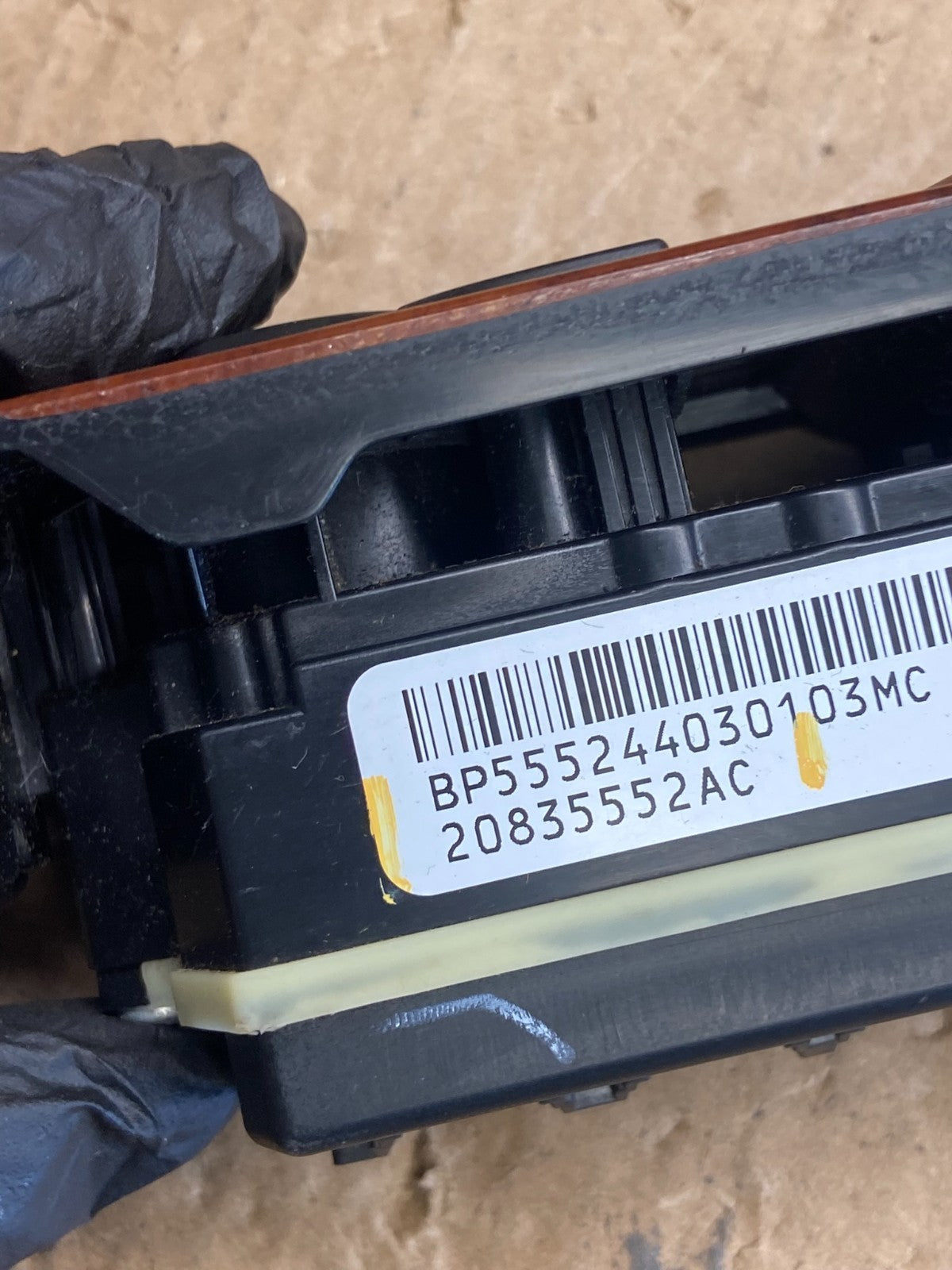 2007-2013 Chevy Suburban Tahoe Yukon Front Left Driver Window Switch AE3885 DG5