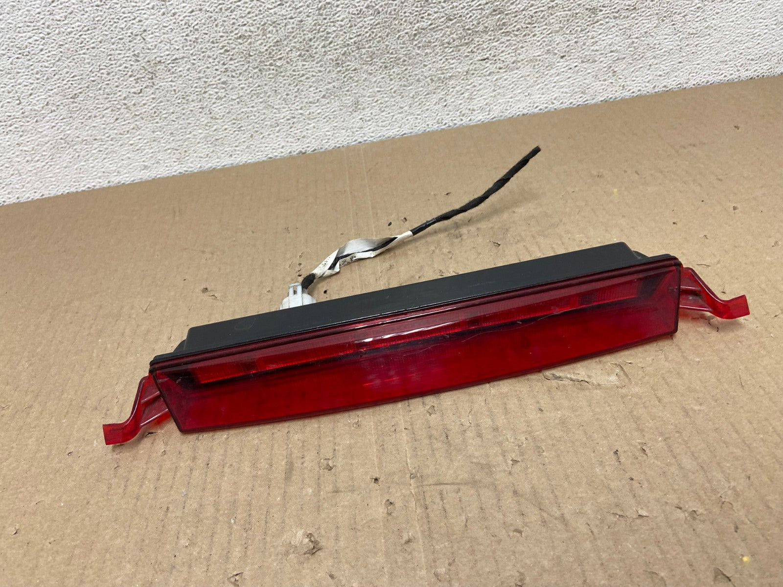2009-2017 Chevrolet Traverse High Mounted 3rd Third Stop Brake Light AE9595 LK0