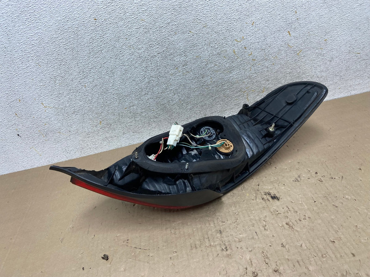 1999 2000 2001 Toyota Solara Right Passenger Rh Tail Light AI2385 LK5