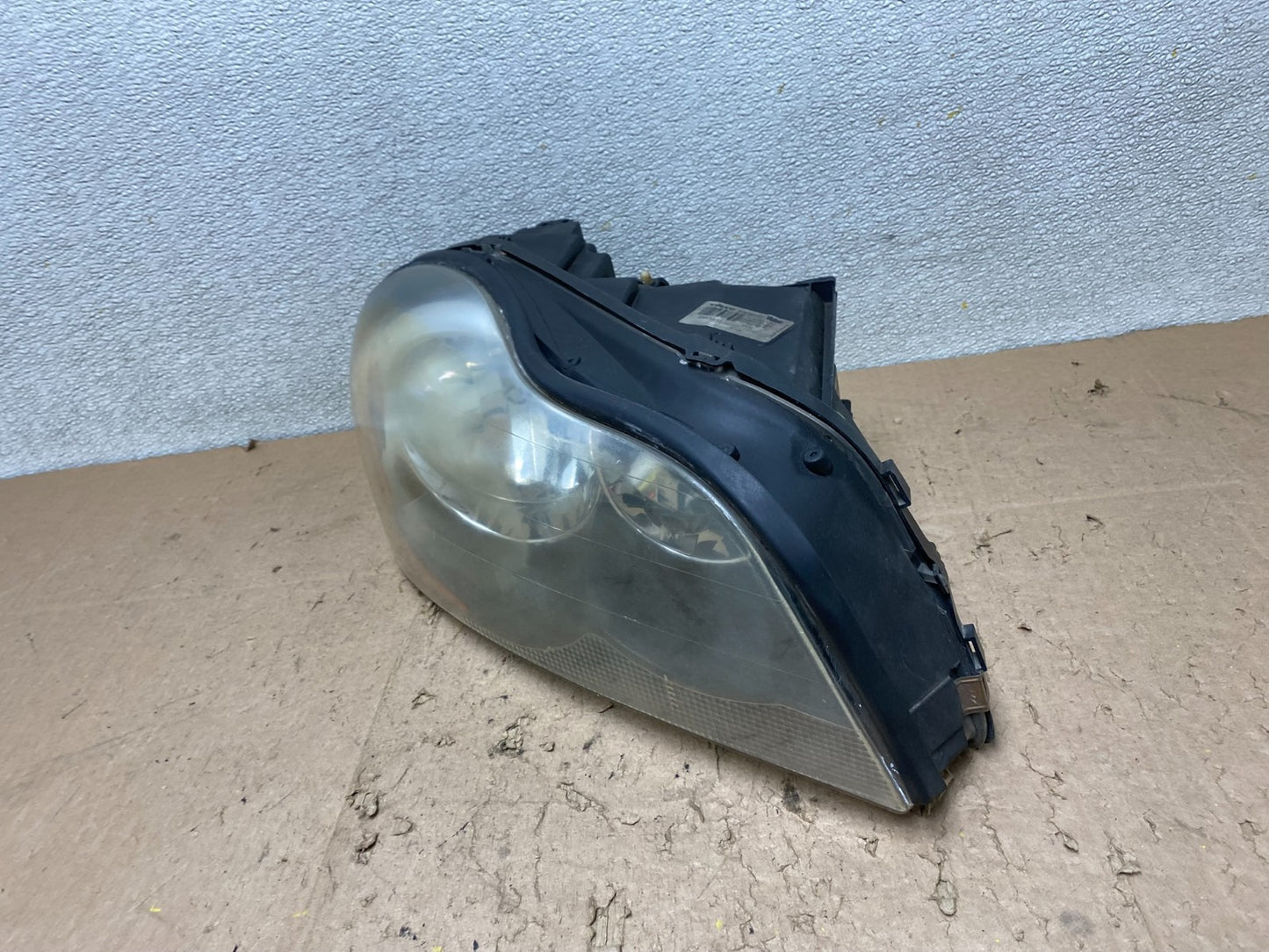 2003 to 2006 Volvo XC90 Right Passenger Rh Side Headlight Halogen W3000 DW1