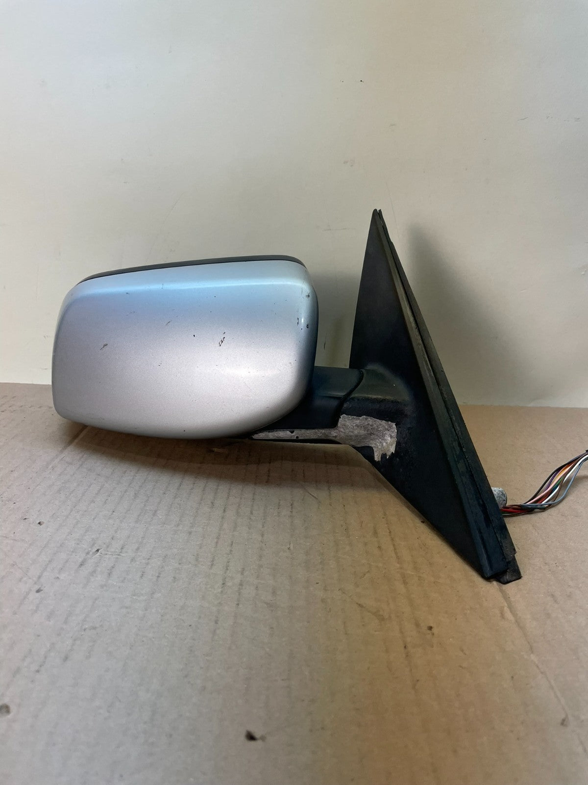 2004 - 2006 BMW 5-Series 525i 530i Right Passenger Door View Mirror AJ0707 DG0