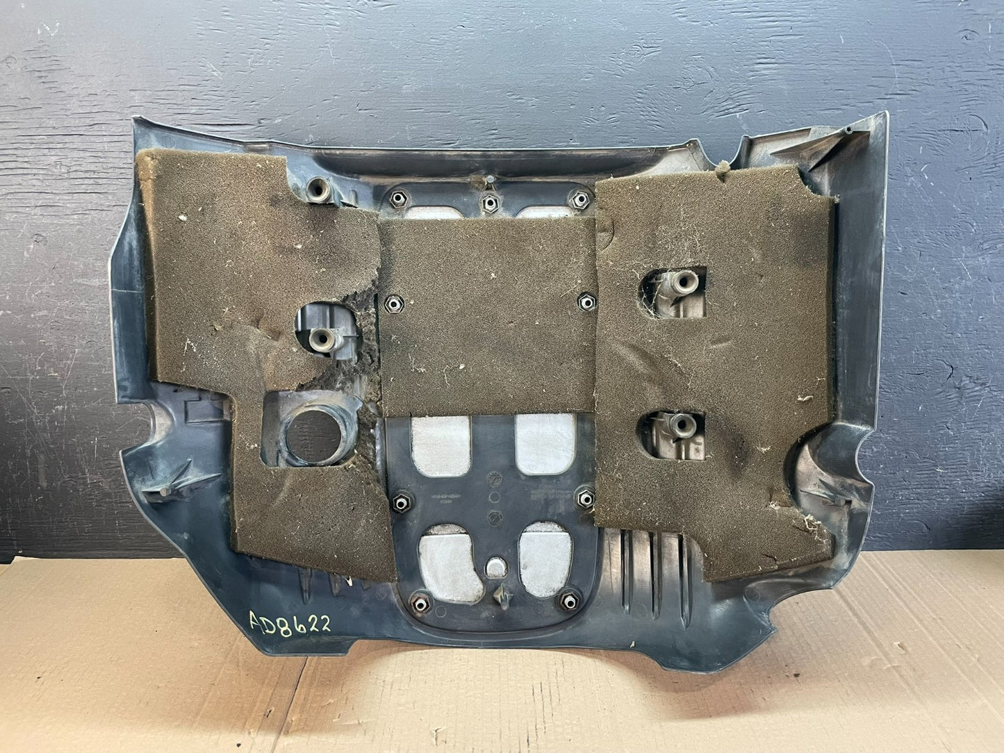 2005 to 2010 Chrysler 300 5.7L V8 Hemi Engine Motor Cover AD8622 DG3