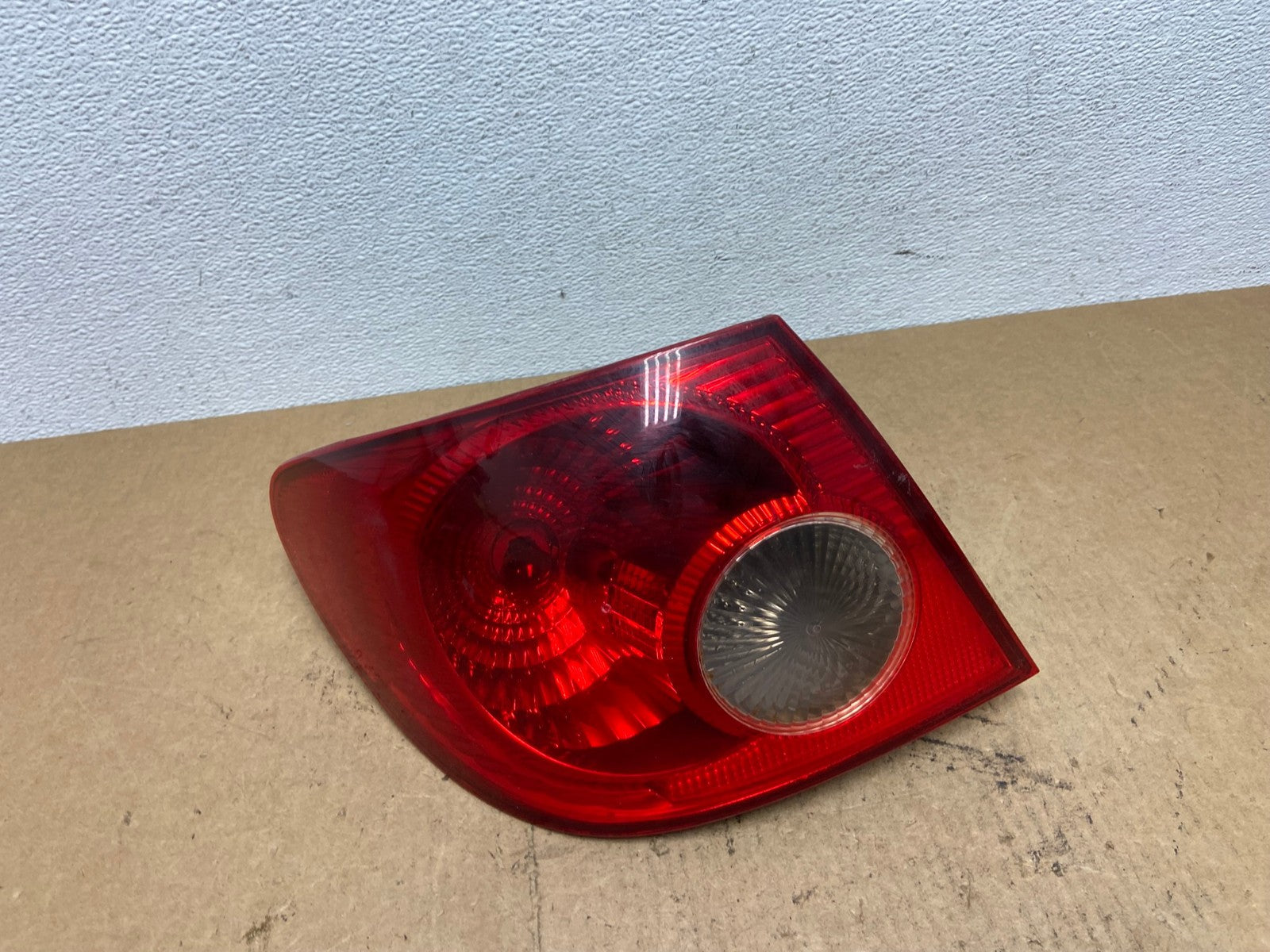 2005 to 2008 Toyota Corolla Left Driver Lh Side Tail Light Oem AC3356 LK0
