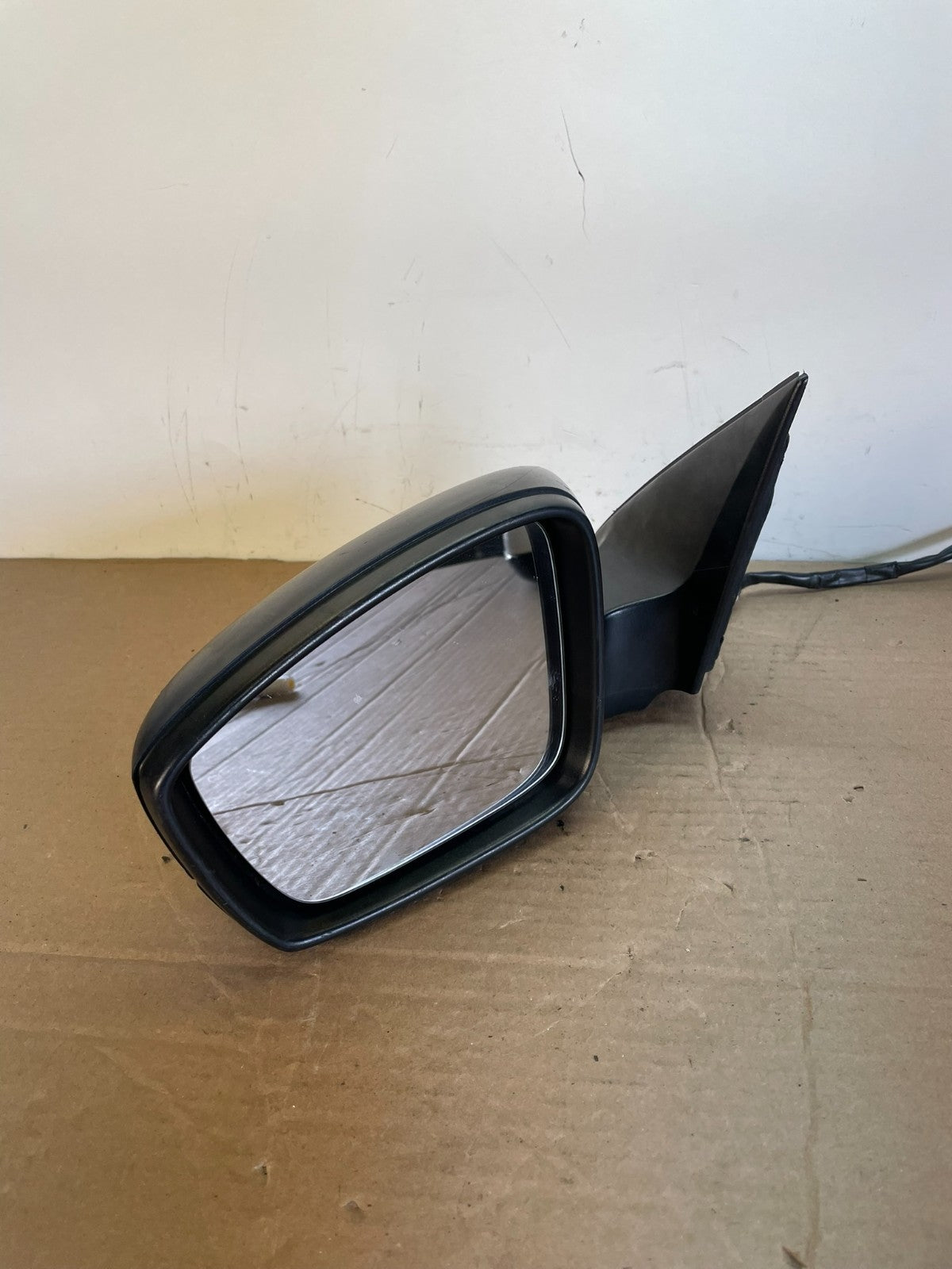 2011-2016 Volkswagen Jetta Sedan Left Driver View Door Mirror AG7891 DW2