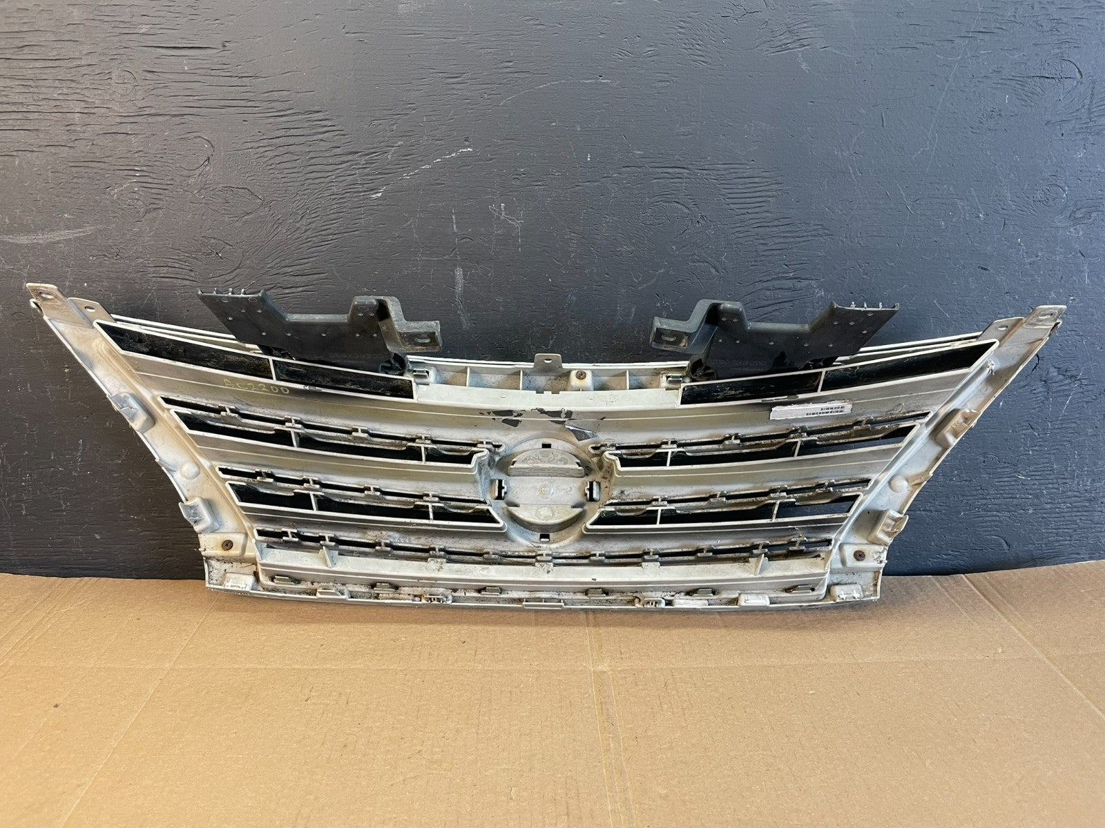 2013 to 2015 Nissan Altima Front Upper Grill Grille Sedan AC22005