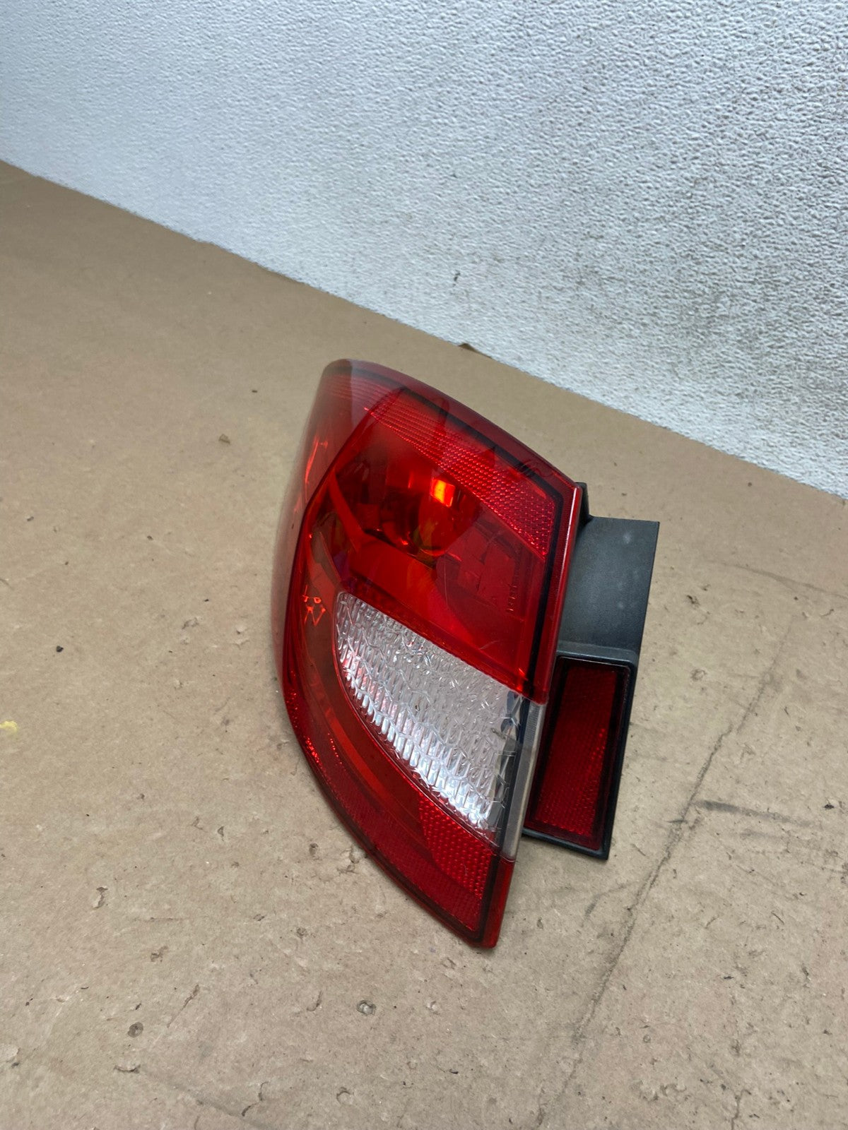 2011-2013 Ford Fiesta Sedan Left Driver LH Side Tail Light AG5499 LK1