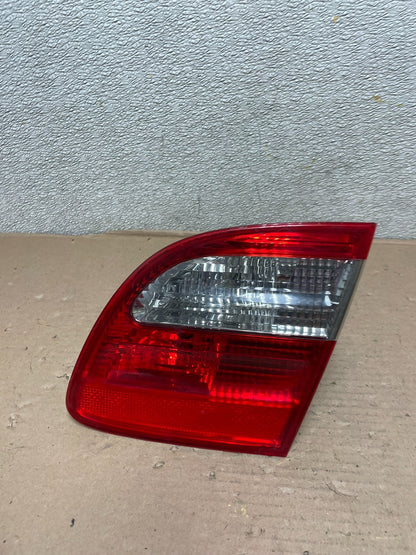 2003-2006 Mercedes E-Class Wagon W211 Right Passenger Inner Tail Light AB0035 LK0