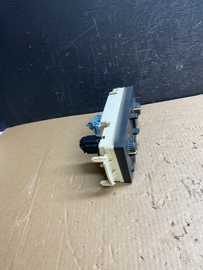 2003 to 2006 Chevrolet Silverado HVAC Heater Climate Control Module ae4501 DG1