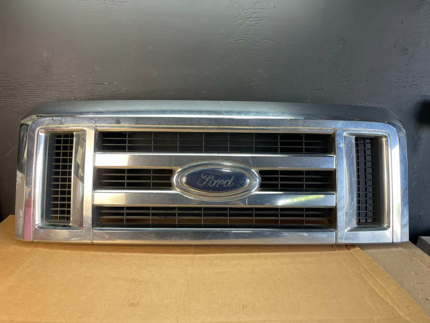 2008-2014 Ford Econoline E150 E250 Front Upper Chrome Grill Grille ae0855 DG0
