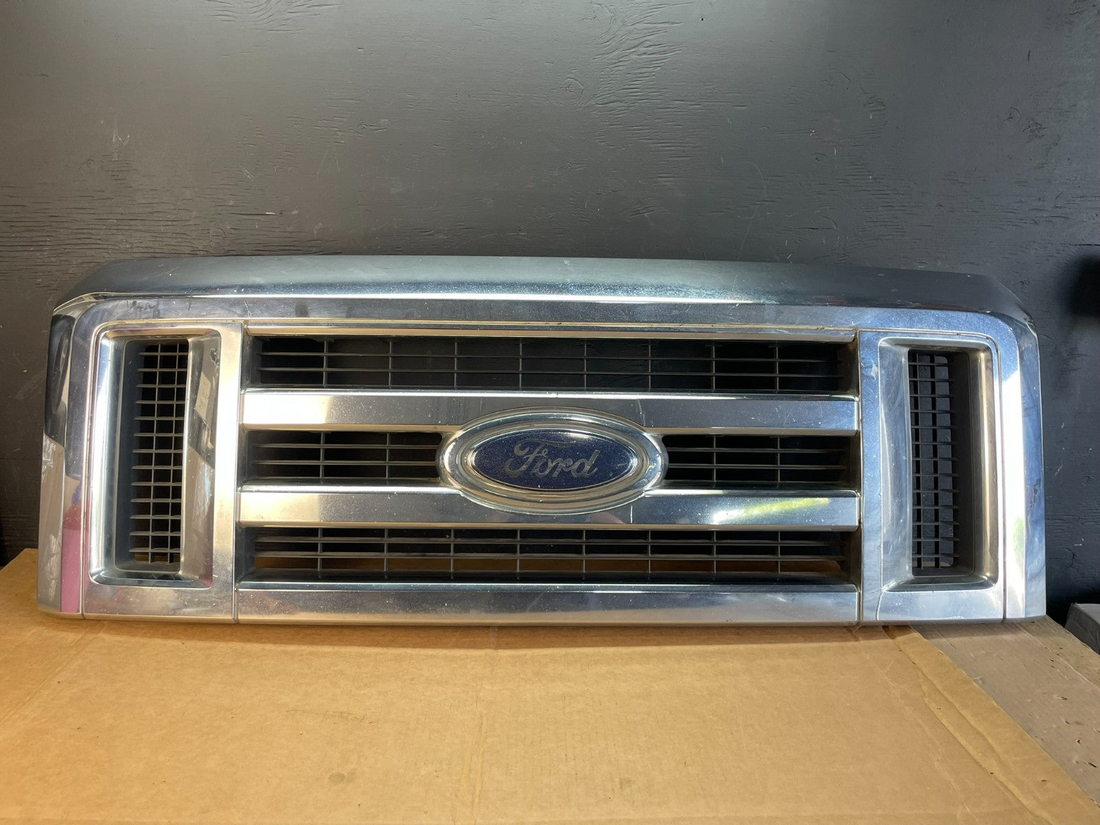 2008-2014 Ford Econoline E150 E250 Front Upper Chrome Grill Grille ae0855 DG0