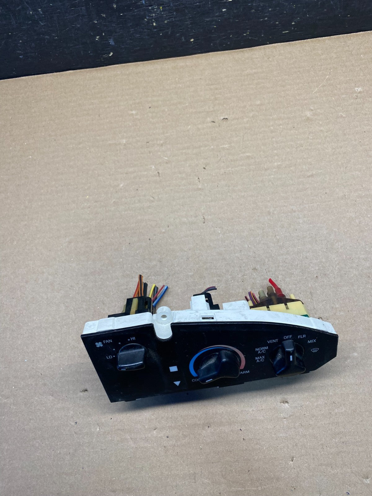 1997-2014 Ford Van Econoline E150 E250 Heater Climate Fan Control S2550 DG3