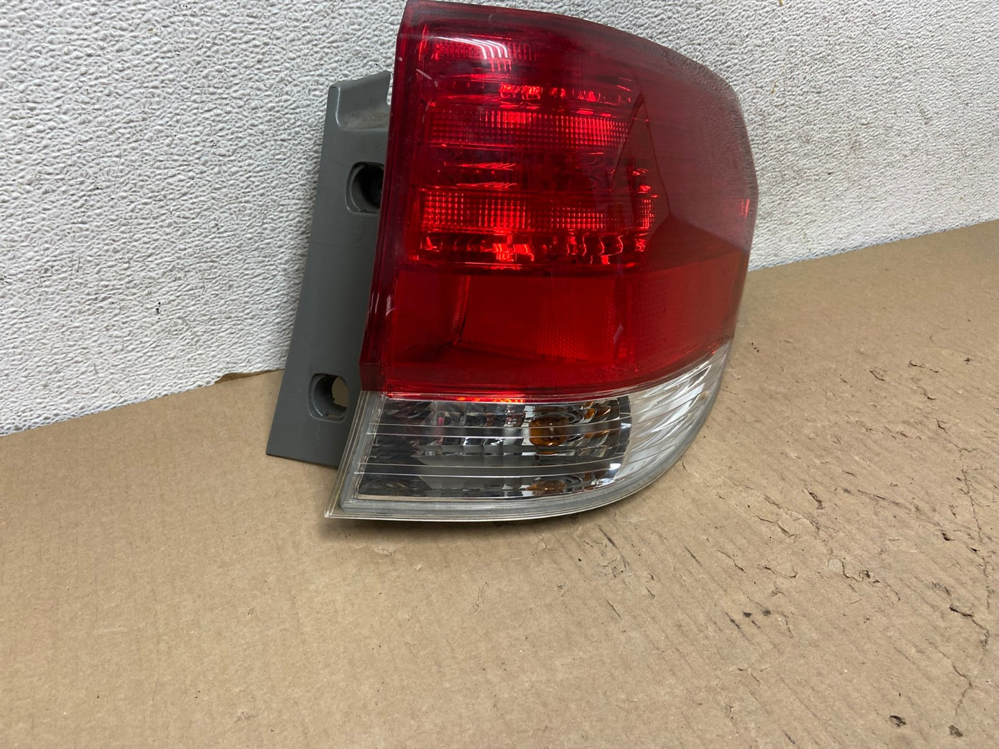 2008 2009 2010 Honda Odyssey Right Passenger Side Tail Light DEPO AG8040 LK1