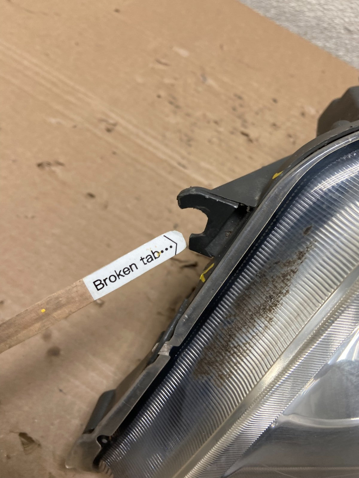 2001 2002 2003 Toyota Highlander Headlight Left Driver LH Side AB1140 DW5