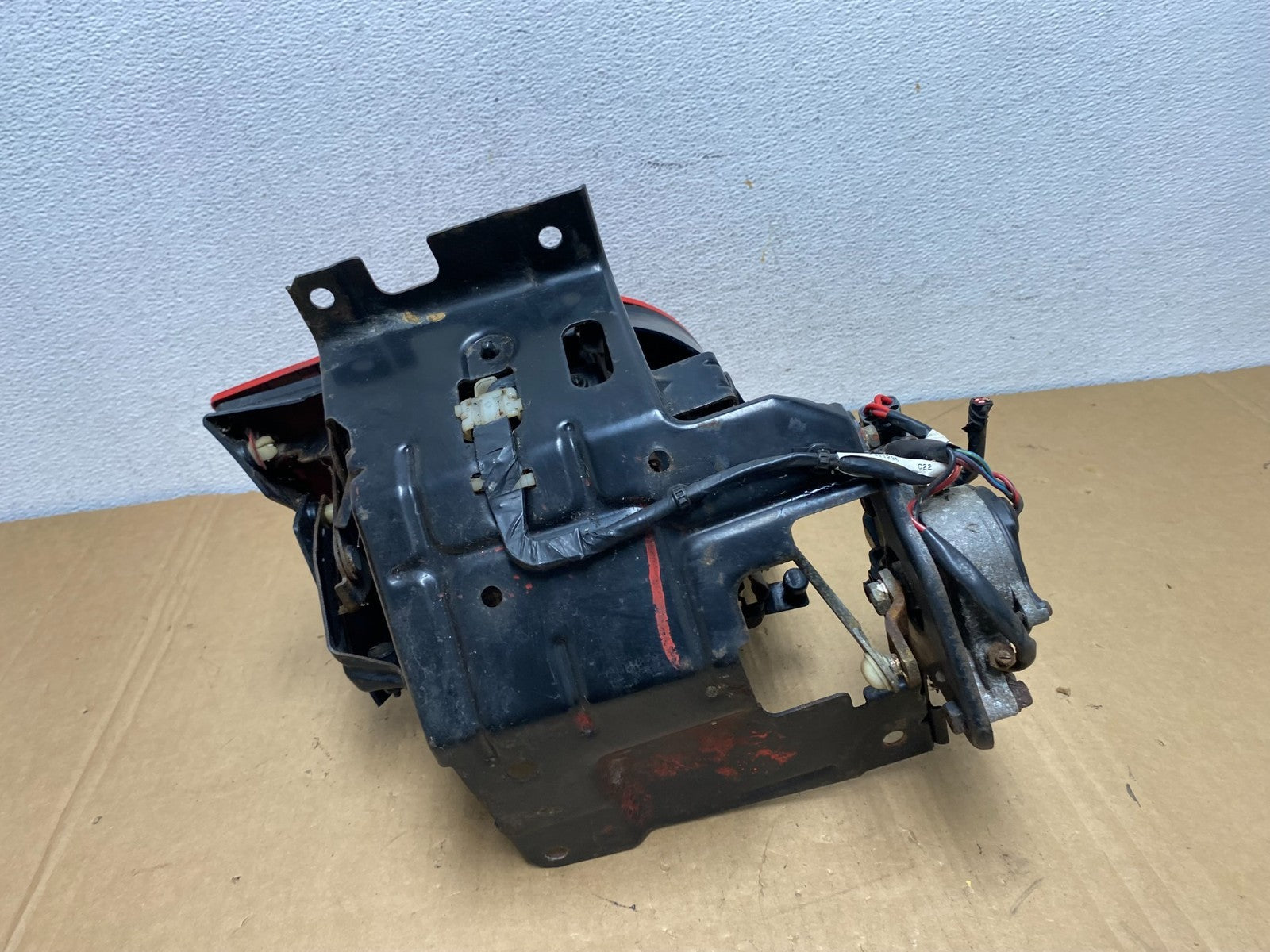1991 to 1993 Mitsubishi 3000GT Left Driver Headlight W Motor AD2745 DG9