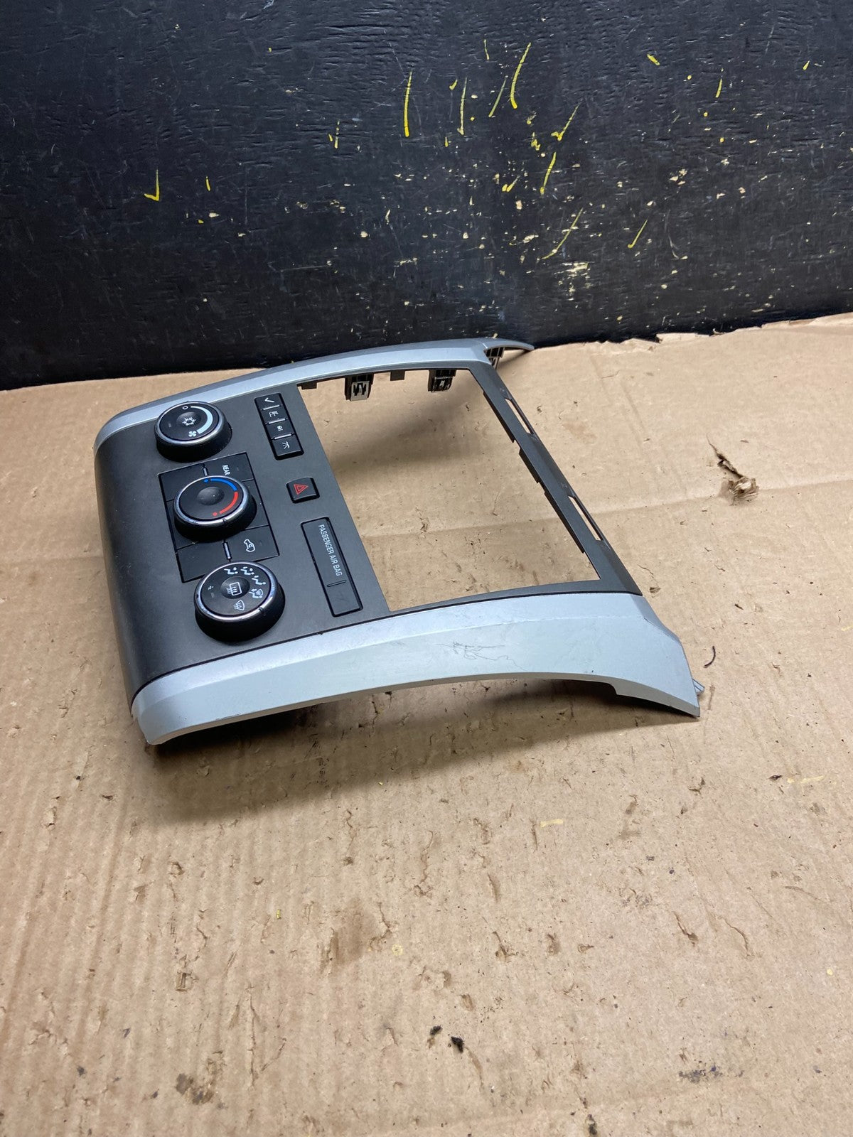 2008 to 2012 Chevrolet Traverse Climate Control Unit Heater Ac Panel  Y5425 DG4