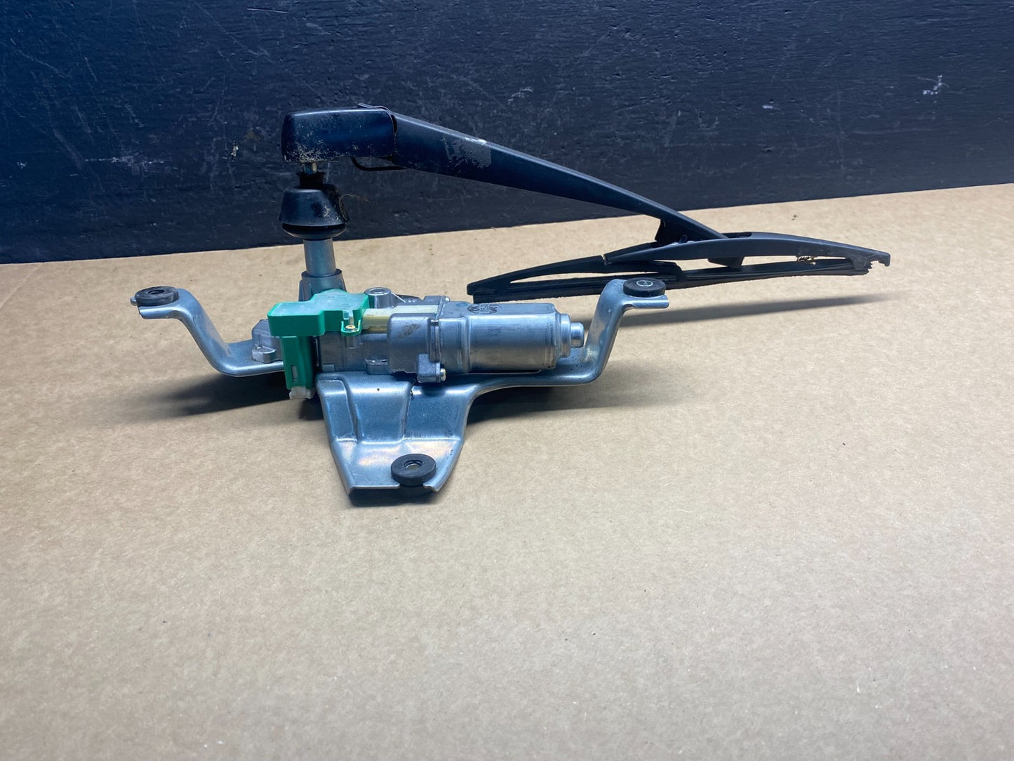 2011 to 2020 Mitsubishi Outlander Sport Wiper Motor Rear AC7026 DG1
