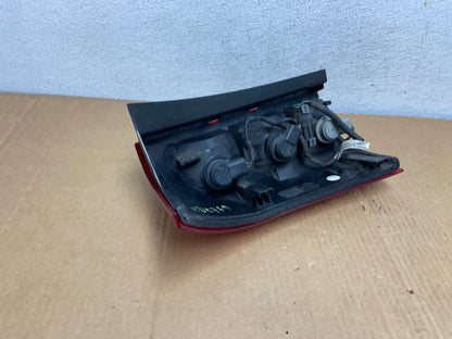 2004 to 2007 Saturn Vue Right Passenger Rh Side Tail Light AD0769 LK6